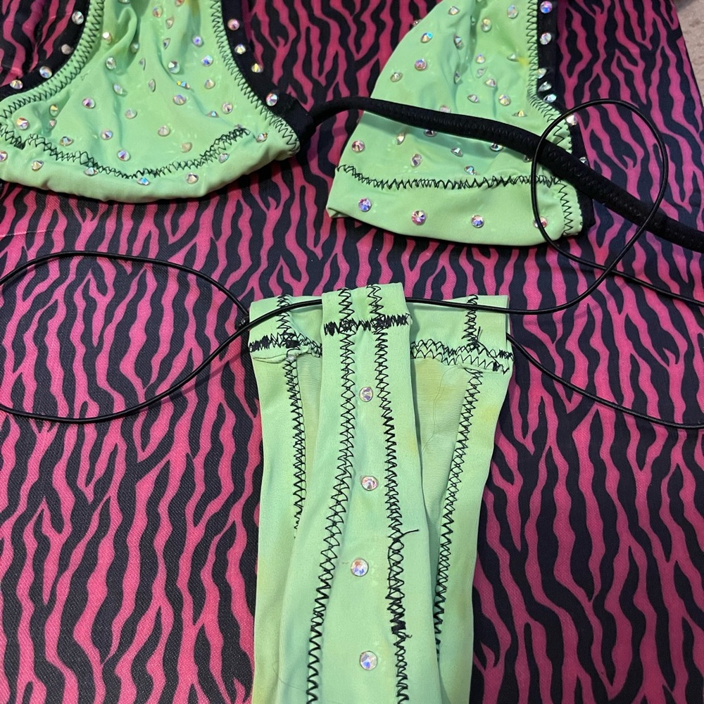 Green and Black Embellished Women's dance set